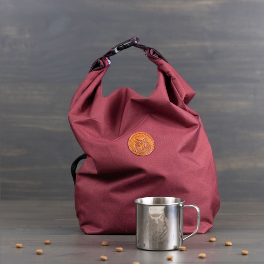 Wilderdog Portable Kibble Carrier Doggie Bag in Huckleberry
